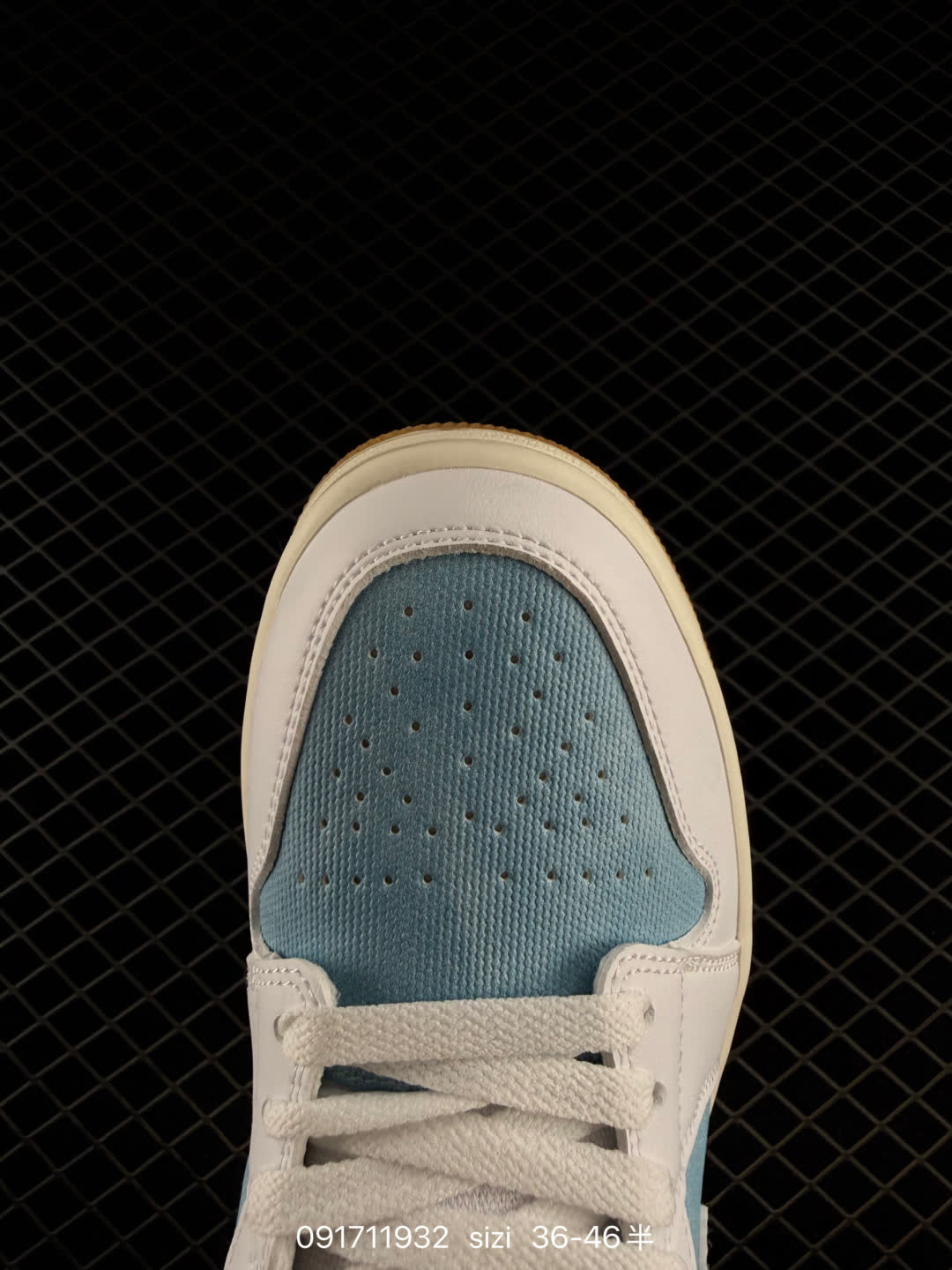 Nike Air Jordan 1 LowAJ1-HQ2004-400
